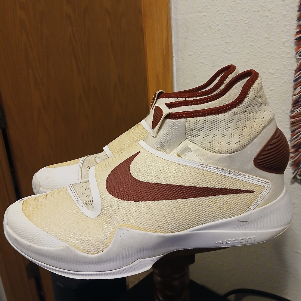 Nike Zoom HyperRev 2015 TB White University Red Basketball Shoes 835439-160 Sz13